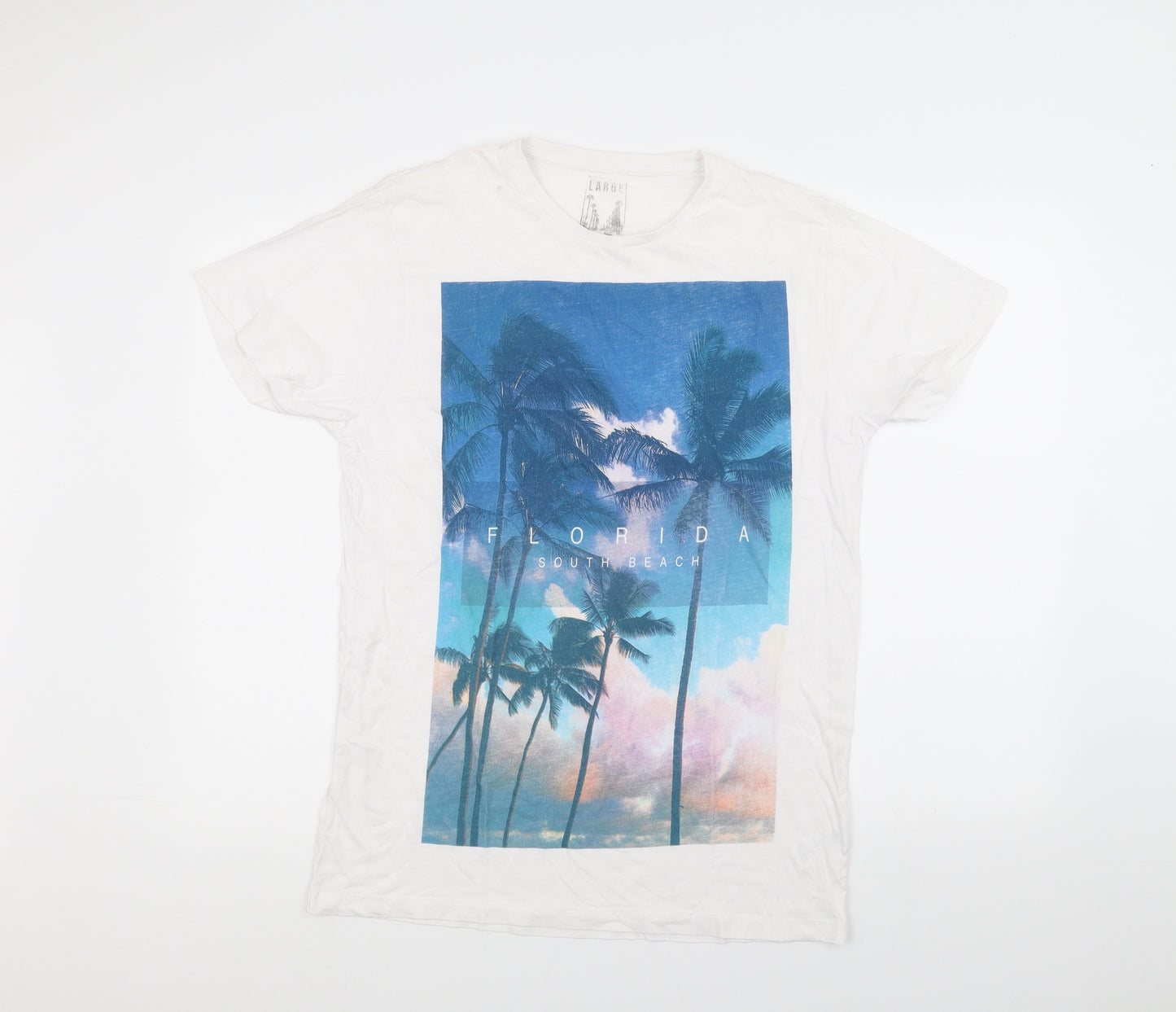 Preworn Mens White    T-Shirt Size L