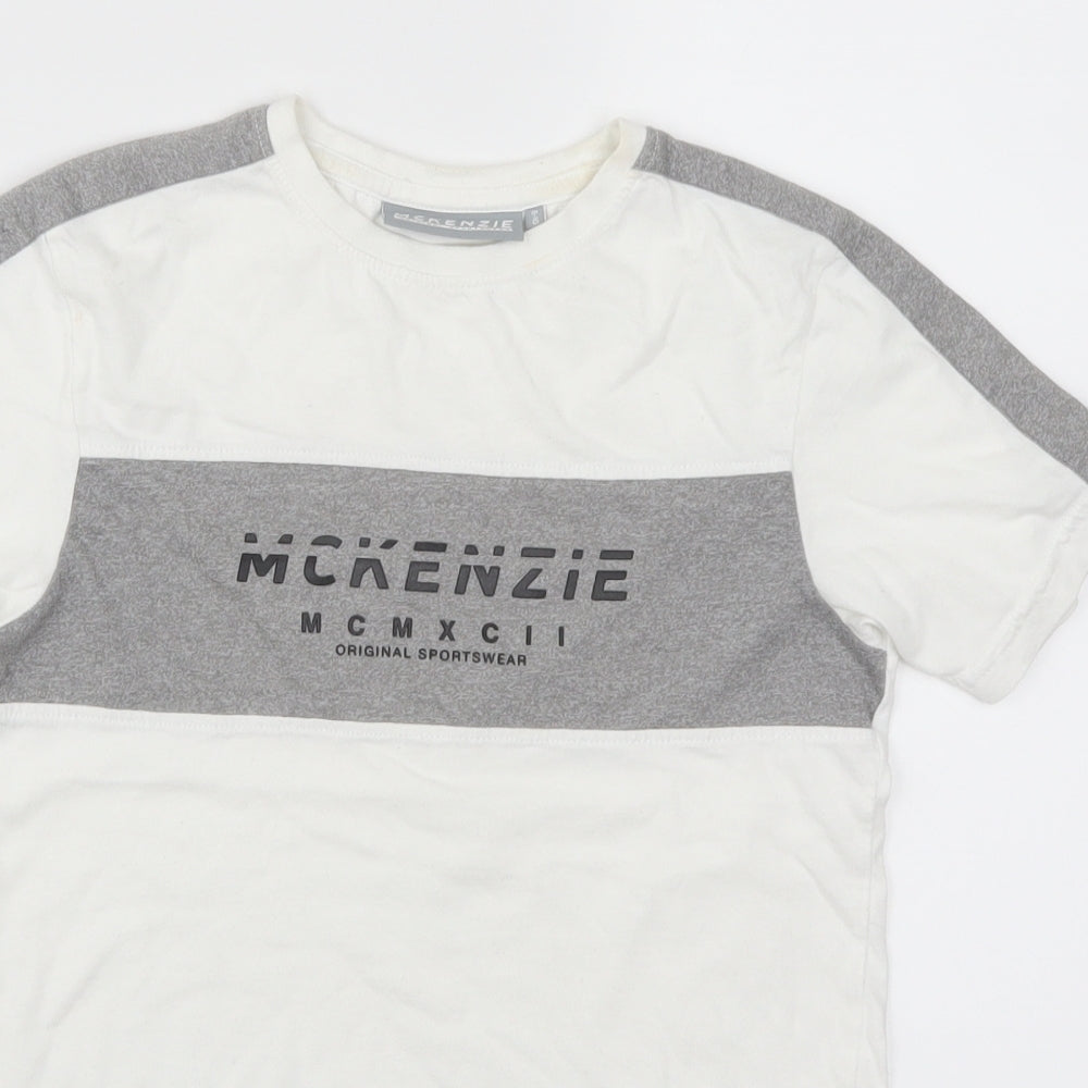 McKenzie Boys White   Basic T-Shirt Size 8-9 Years