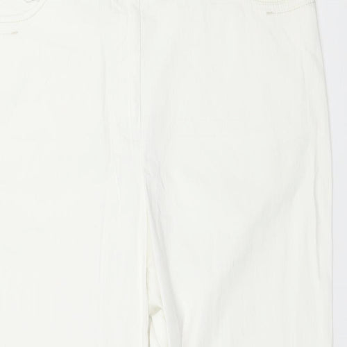 C&A Womens White  Denim Capri Jeans Size 14 L23 in