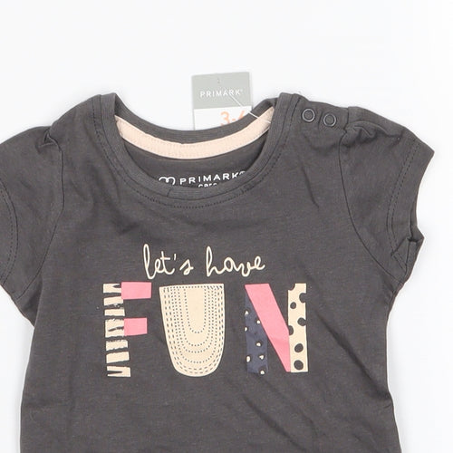 Primark Girls Green   Basic T-Shirt Size 3-6 Months  - FUN