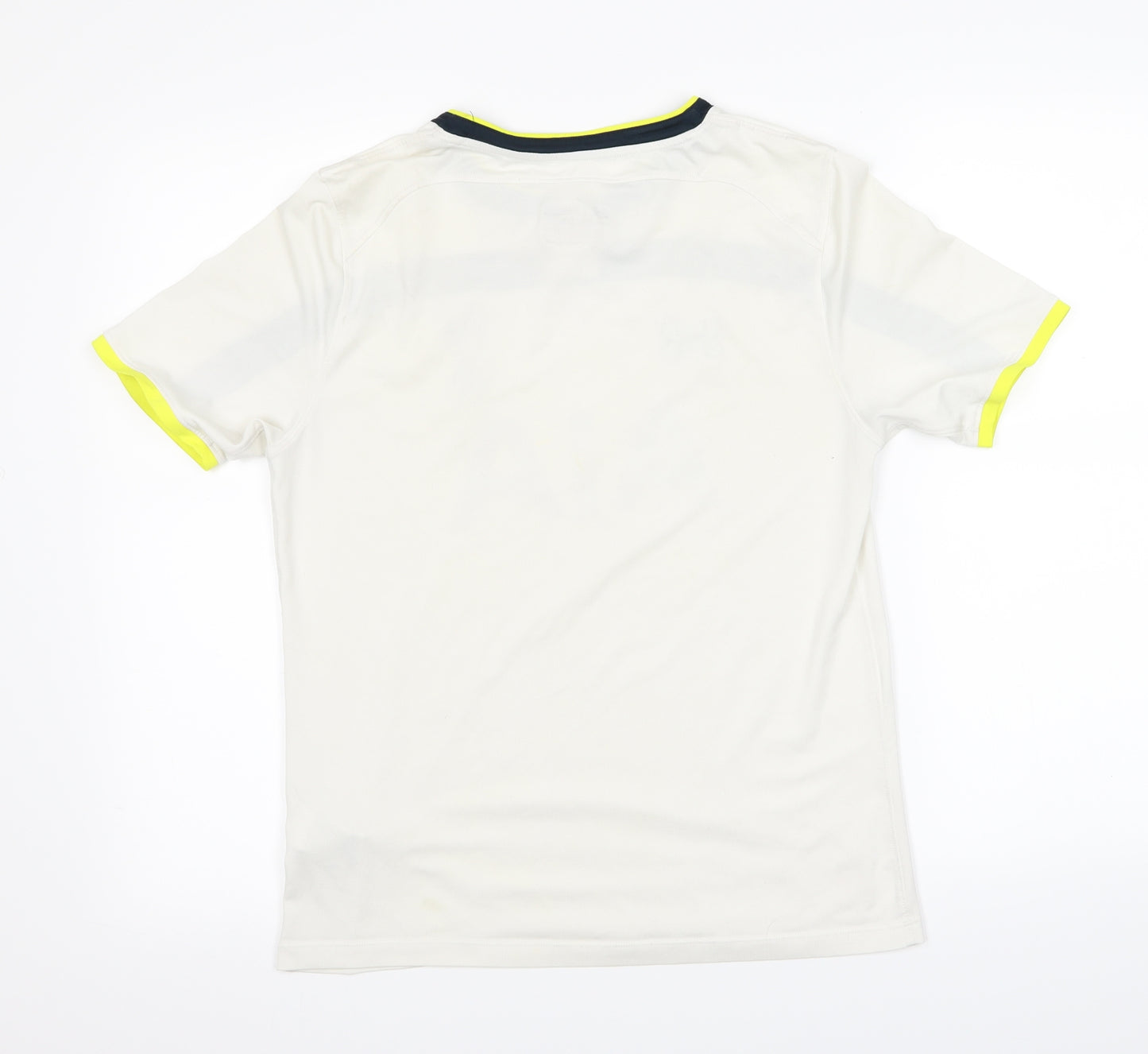 Under armour Boys White  Rayon Basic T-Shirt Size 10 Years  - AIA