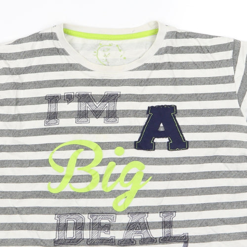 Preworn Boys White Striped  Basic T-Shirt Size 15 Years
