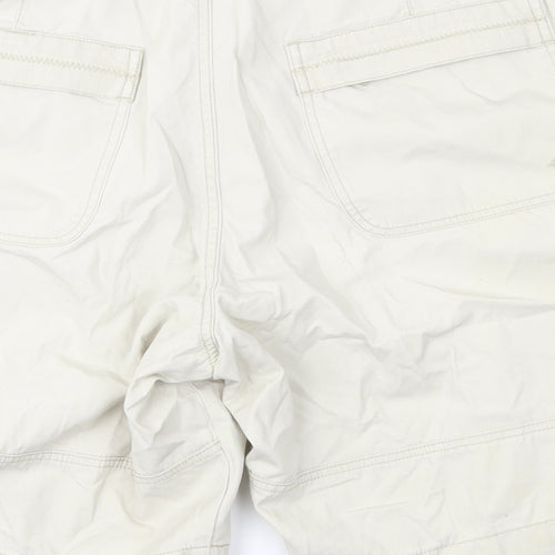 Maine New England Mens Beige   Cargo Shorts Size 40 in