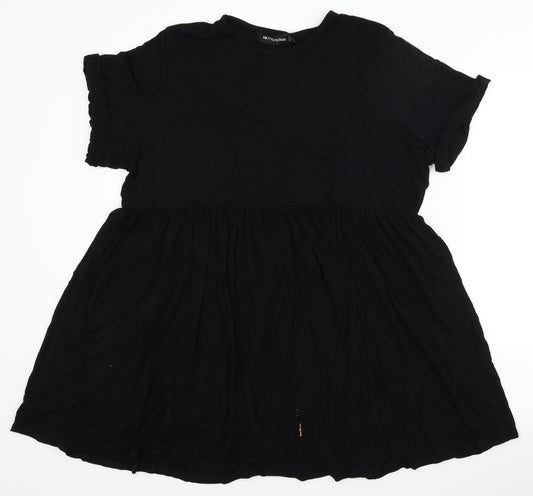 Front view of PRETTYLITTLETHING women’s black fit & flare, size UK 10