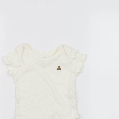 Gap Baby White   Basic T-Shirt Size 3-6 Months