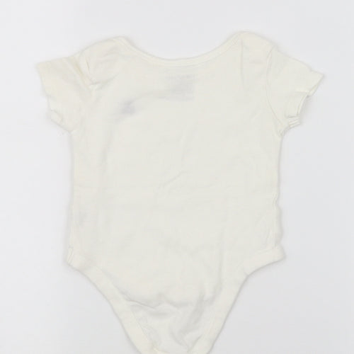 Gap Baby White   Basic T-Shirt Size 3-6 Months