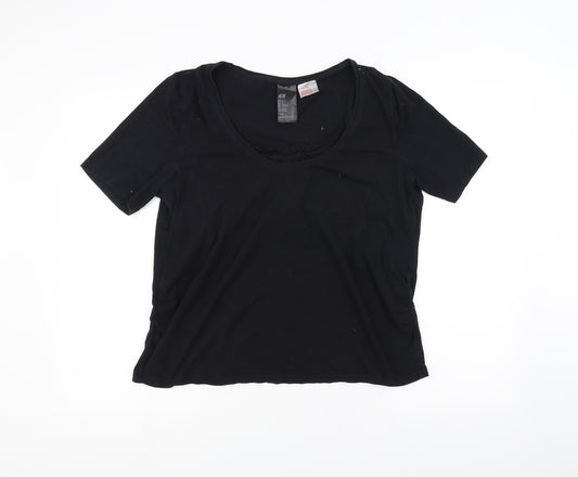 Front view of H&M women’s black basic t-shirt, size L