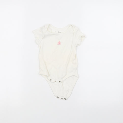 Gap Baby White   Basic T-Shirt Size 3-6 Months