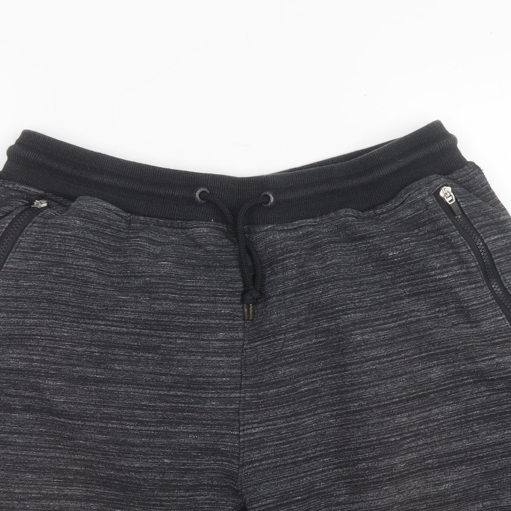Sneaker Freak Mens Grey   Sweat Shorts Size L