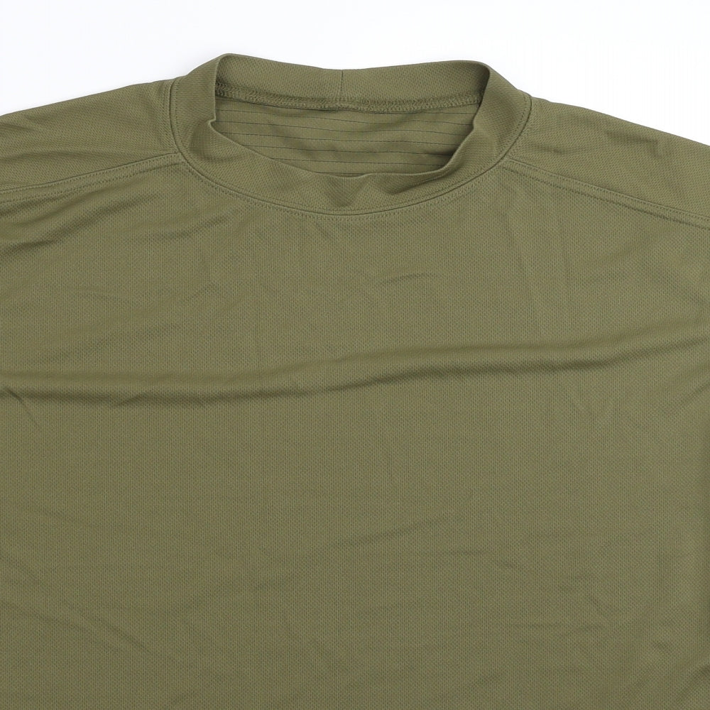 Preworn Mens Green    T-Shirt Size L