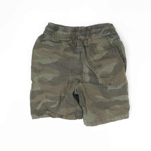 Primark Boys Green Camouflage  Bermuda Shorts Size 2-3 Years