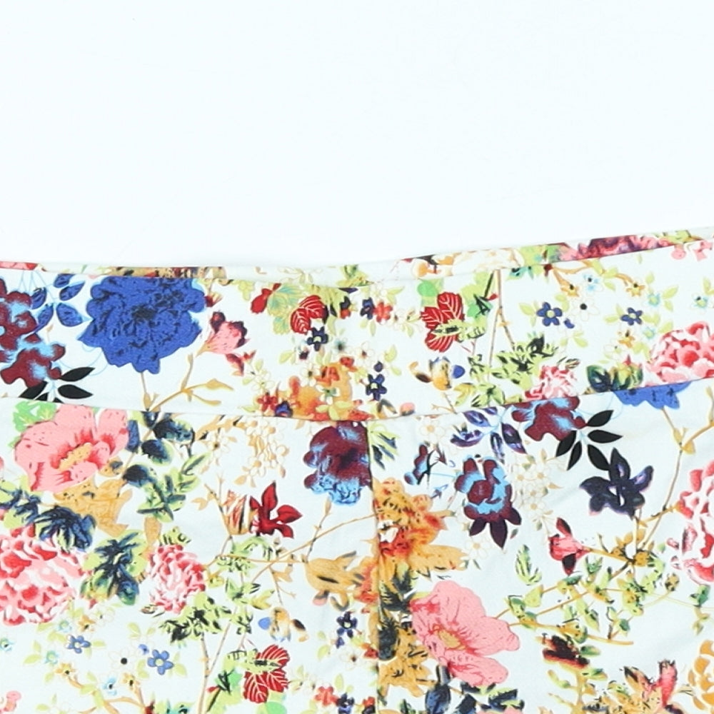 Boohoo Womens White Floral  Hot Pants Shorts Size L