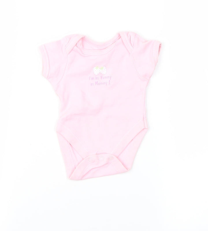 Preworn Girls Pink   Basic T-Shirt Size Newborn