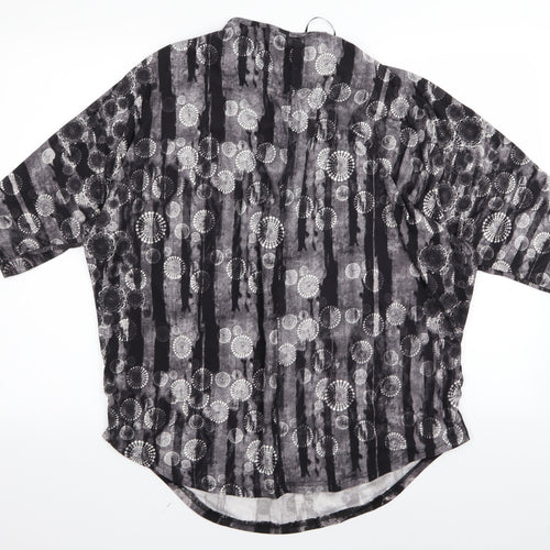 POETIC SOUL Womens Black Geometric  Basic T-Shirt Size M