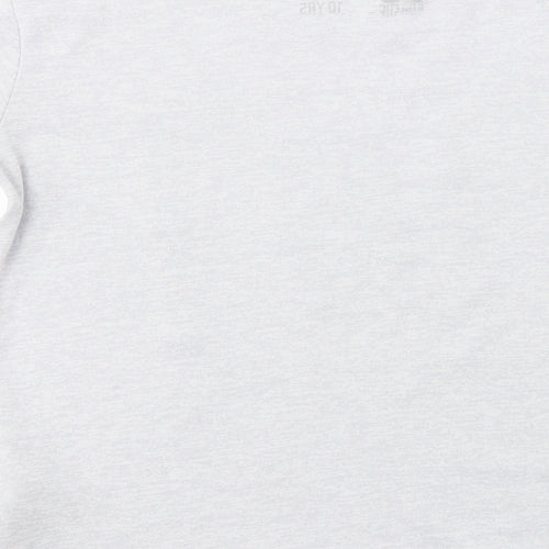 US Athletic  Boys Grey   Basic T-Shirt Size 10 Years