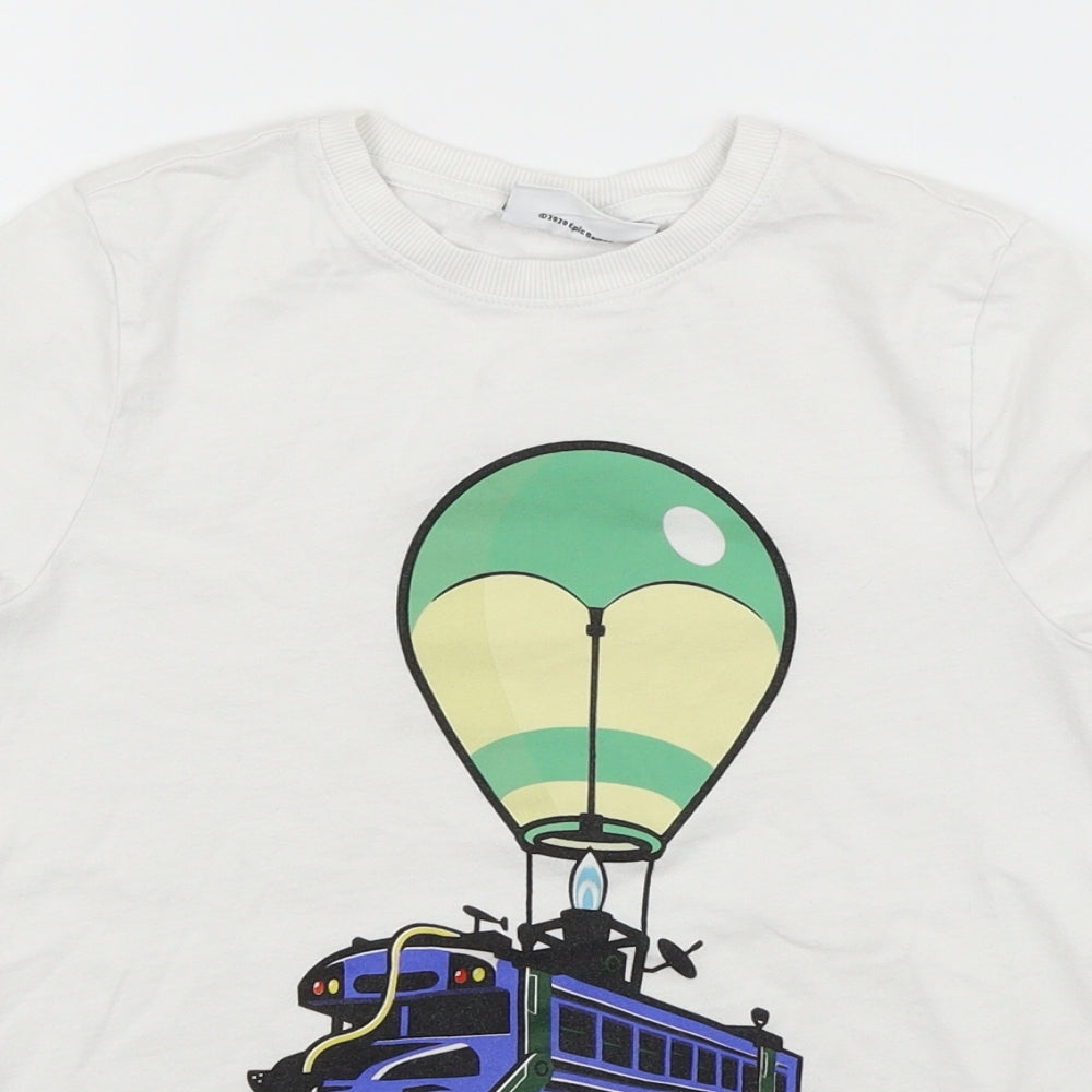 Fortnite Boys White   Basic T-Shirt Size 8-9 Years  - fortnite