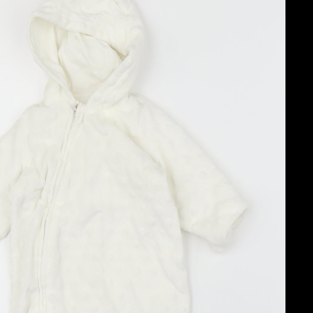 George Baby White   Babygrow One-Piece Size 0-3 Months