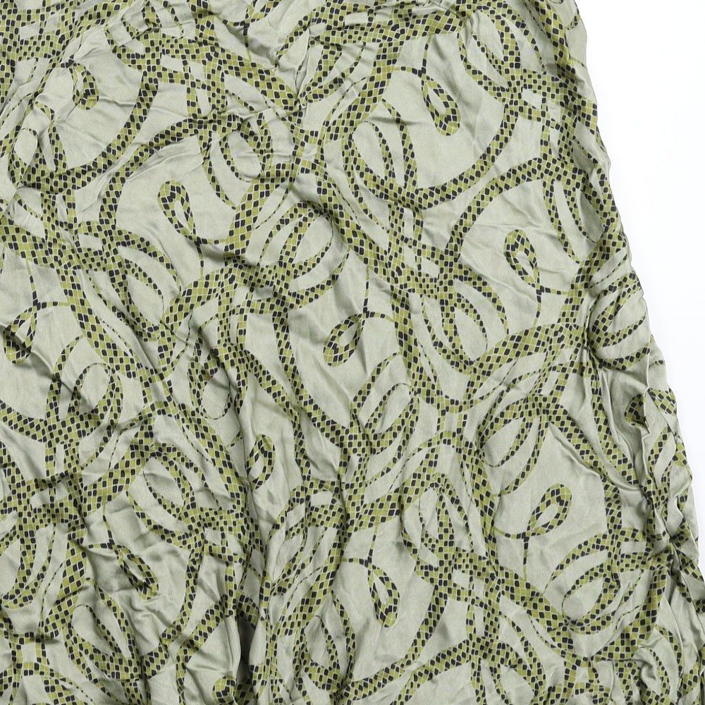 H&M Womens Green Geometric  Flare Skirt Size 6