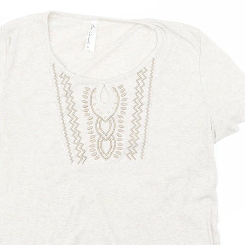 BM Womens Beige   Basic T-Shirt Size M