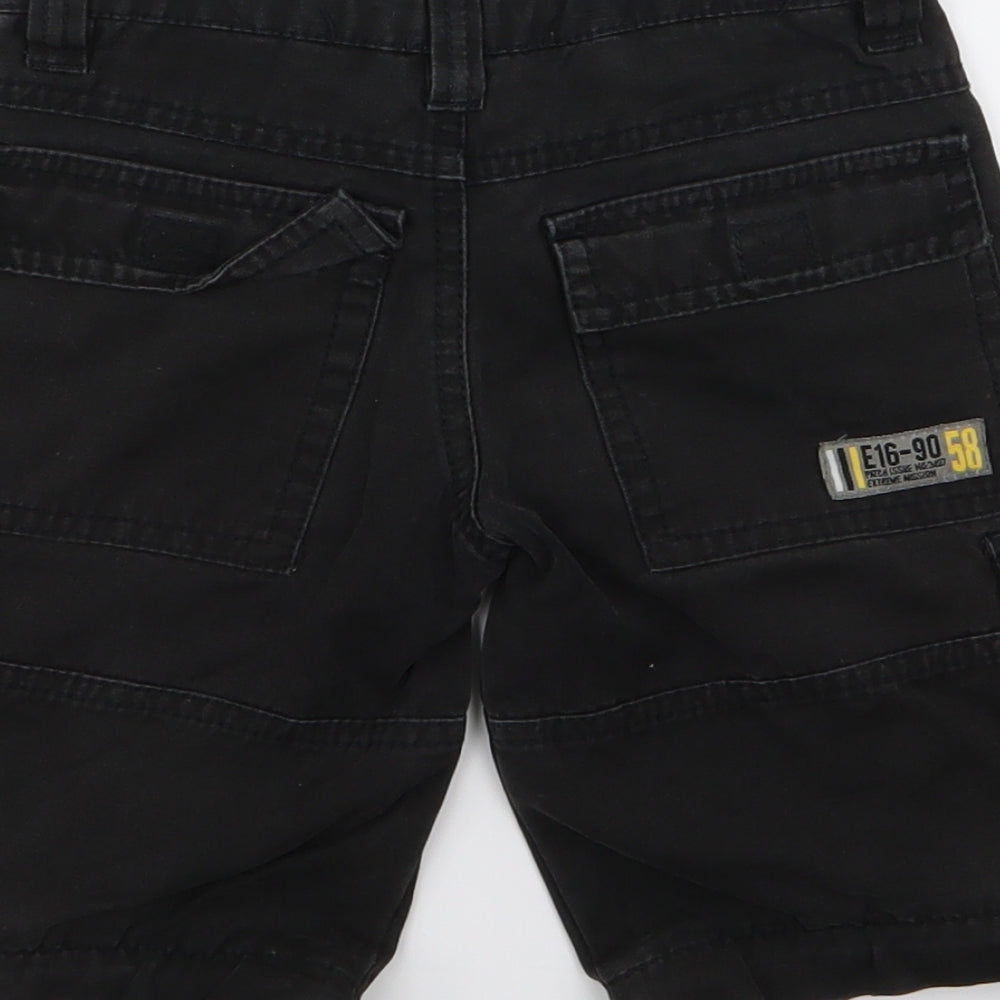 Preworn Boys Grey   Cargo Shorts Size 2 Years