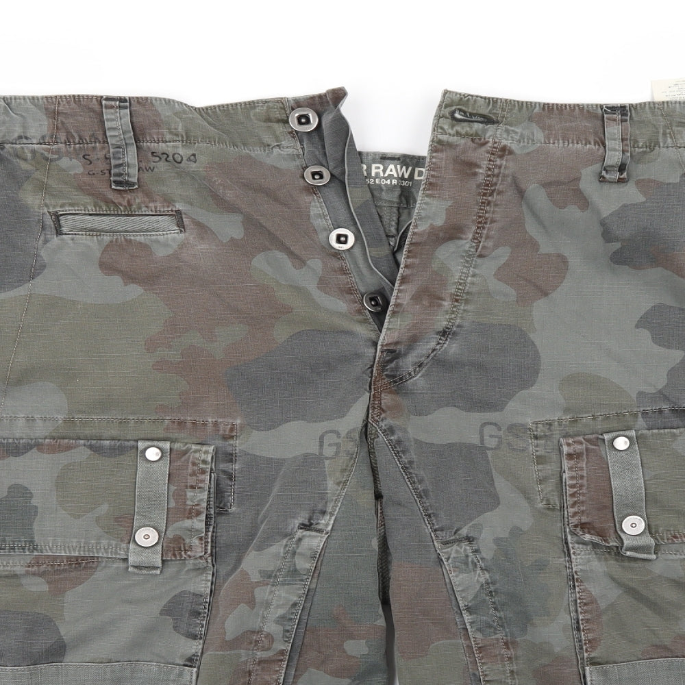 G Star Mens Green Camouflage  Cargo Shorts Size 42