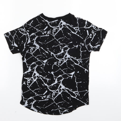 one point one Boys Black Geometric  Basic T-Shirt Size 6 Years