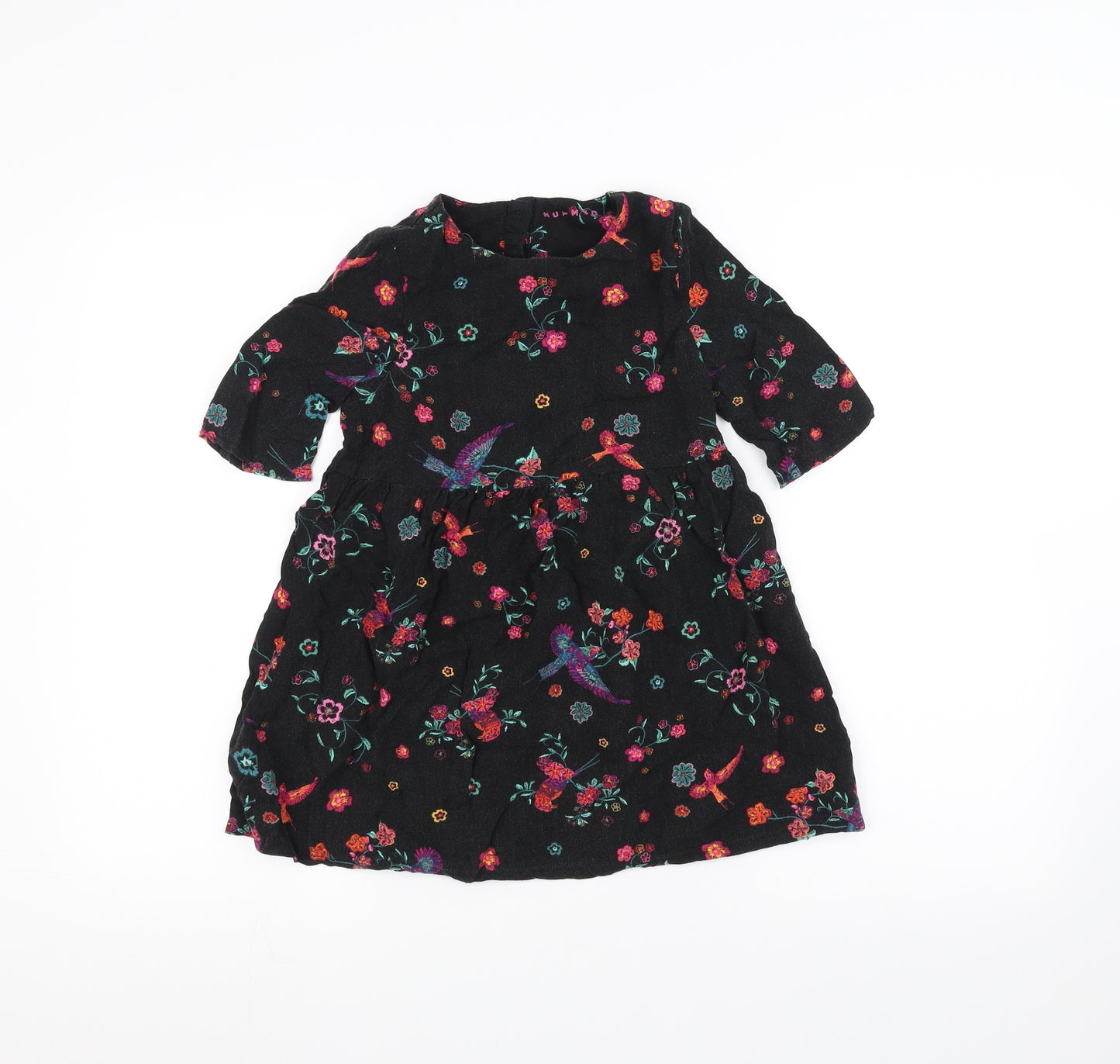 Nutmeg Girls Black Floral  Basic T-Shirt Size 6-7 Years