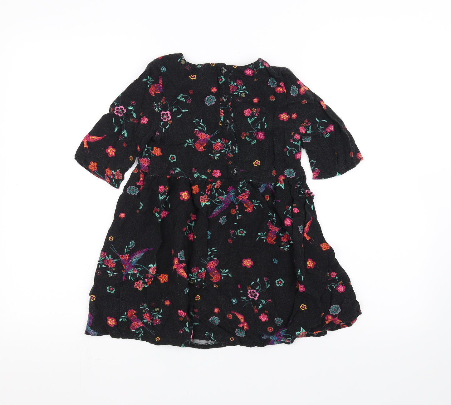 Nutmeg Girls Black Floral  Basic T-Shirt Size 6-7 Years