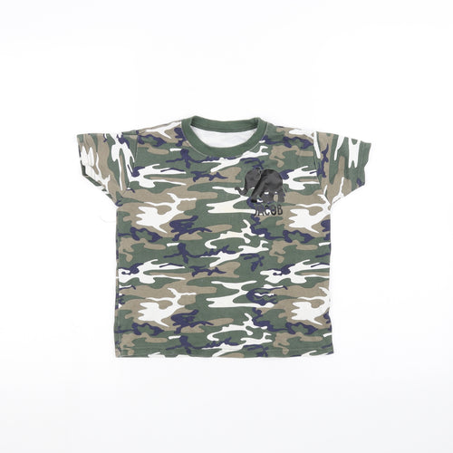 Preworn Boys Green Camouflage  Basic T-Shirt Size 4-5 Years
