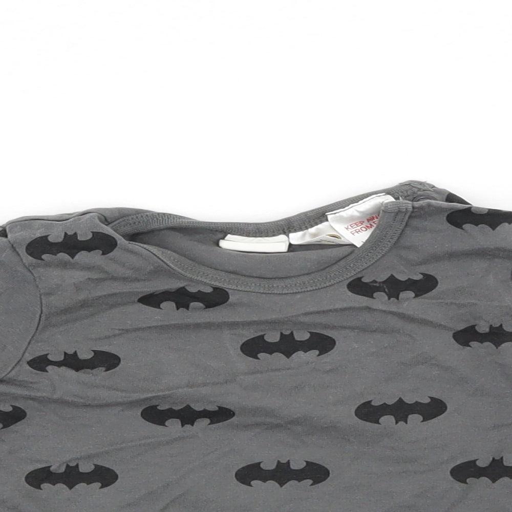 H&M Baby Grey   Pullover Casual Size 0-3 Months