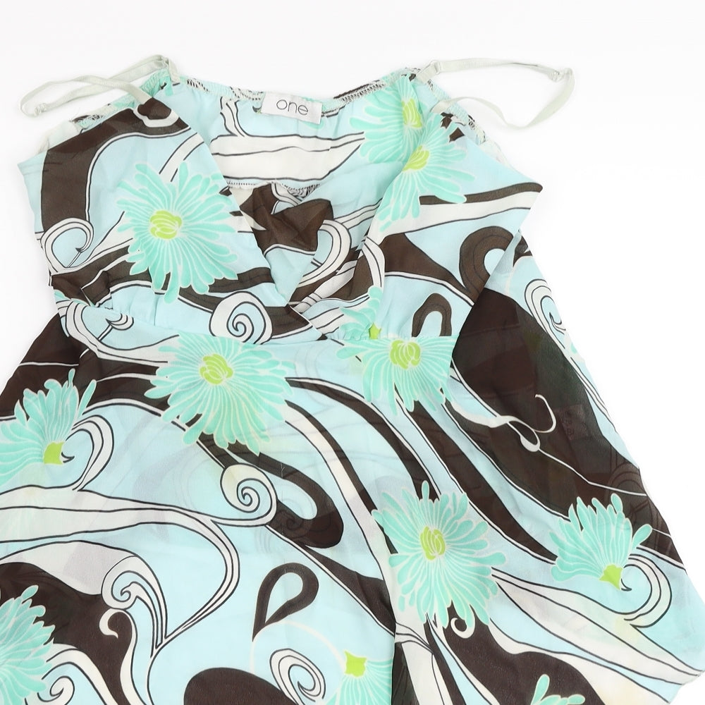 one Womens Green Floral  Basic Tank Size 18