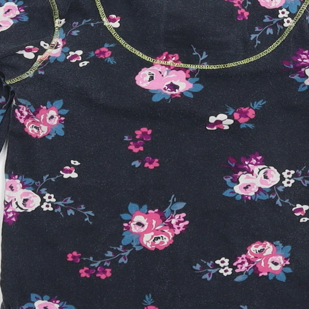 TU Girls Black Floral  Basic T-Shirt Size 6-7 Years
