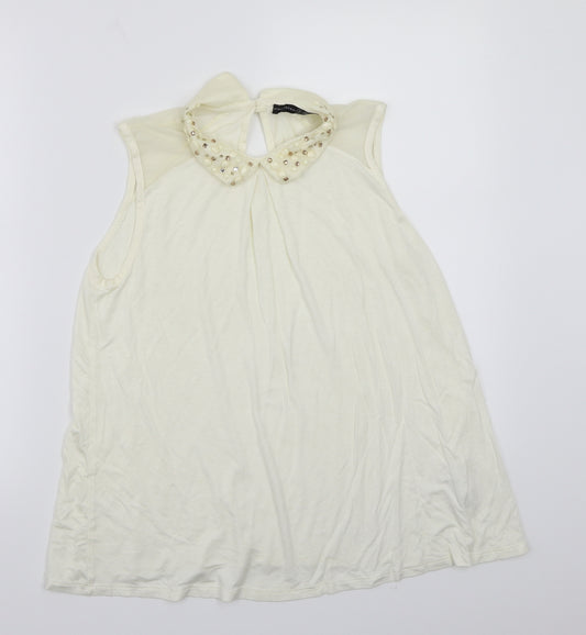 Front view of Primark women’s ivory basic t-shirt, size UK 8