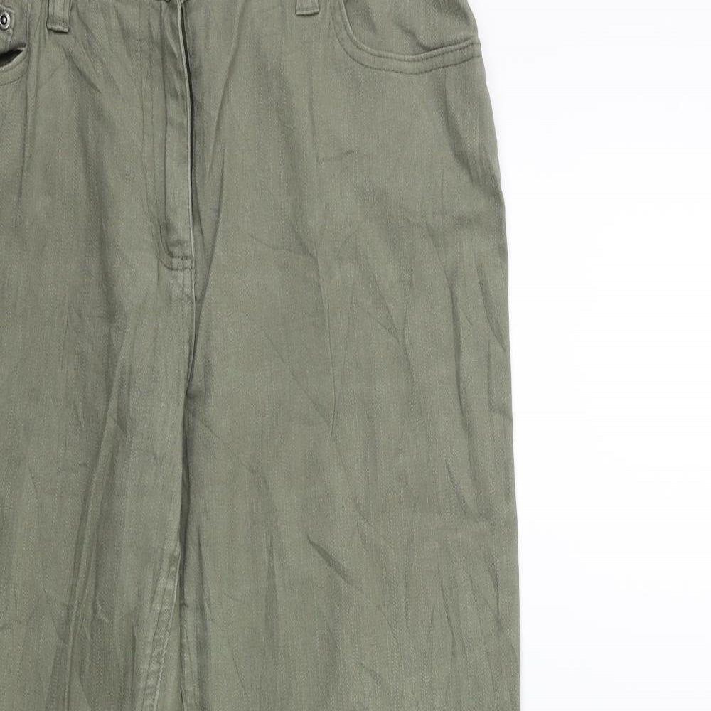 Trader Womens Green  Denim Cropped Jeans Size 10 L23 in