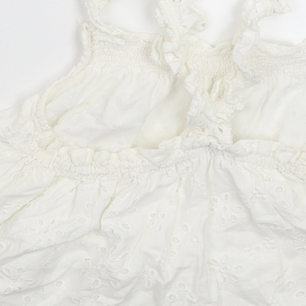 F&F Girls White   Fit & Flare  Size 2-3 Years