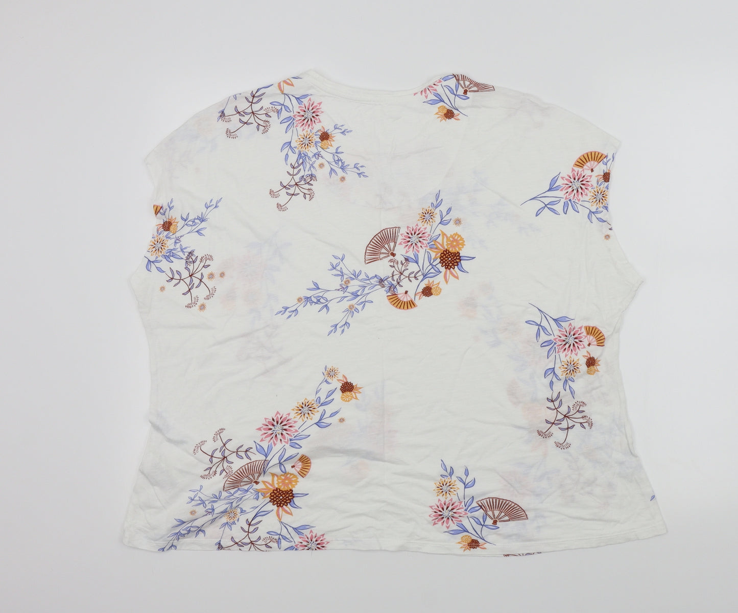 M&S Womens White Floral  Basic T-Shirt Size 20