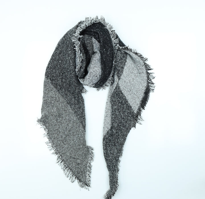 Preworn Womens Black Check   Scarf