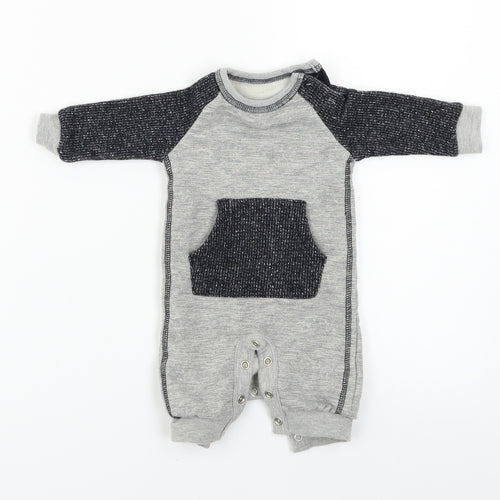 Nutmeg  Boys Grey   Babygrow One-Piece Size Newborn