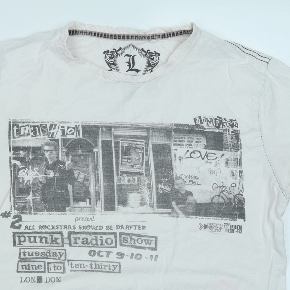 Cedar Wood State Mens White    T-Shirt Size L