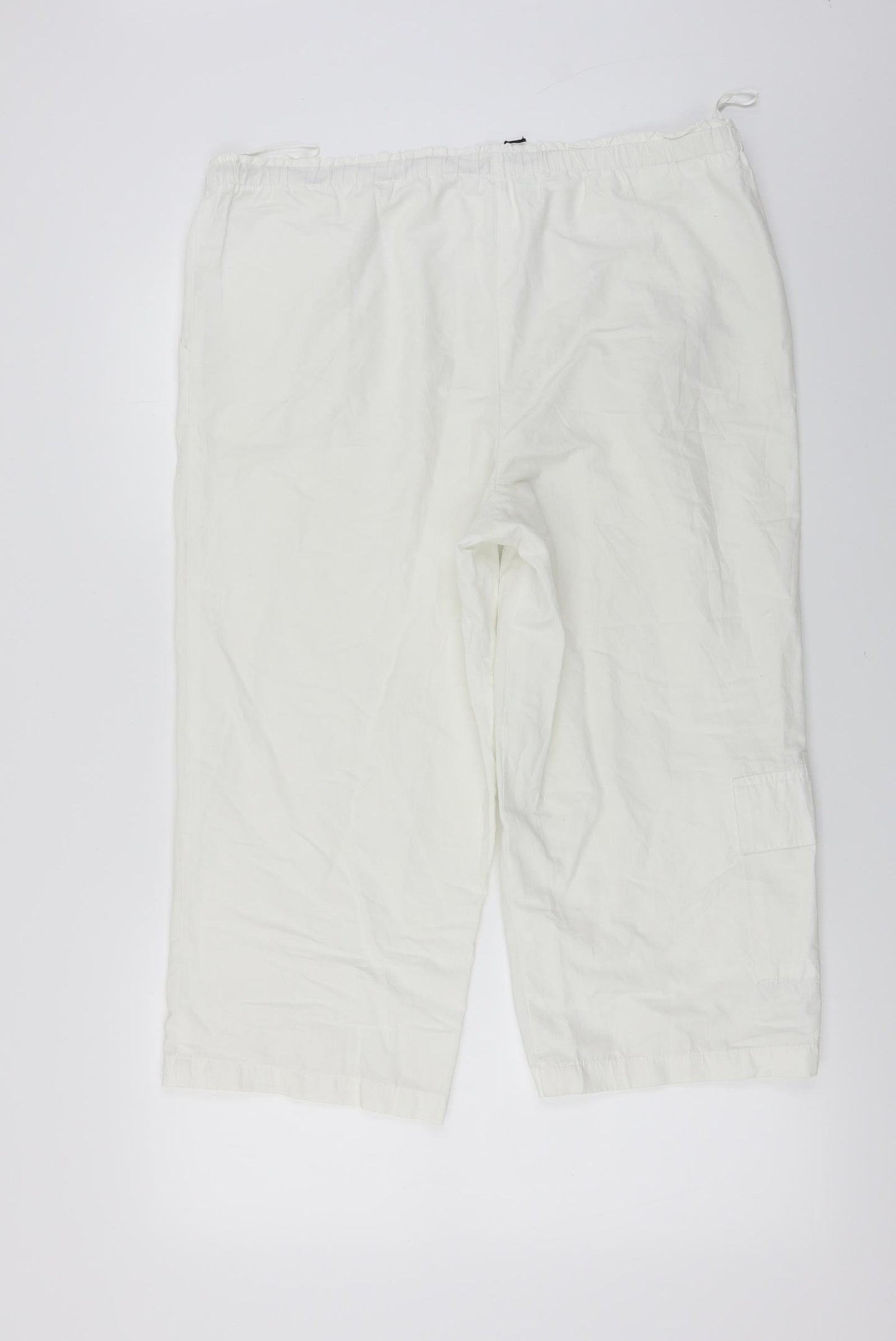 Preworn  Womens White   Cropped Trousers Size 34 in L21 in