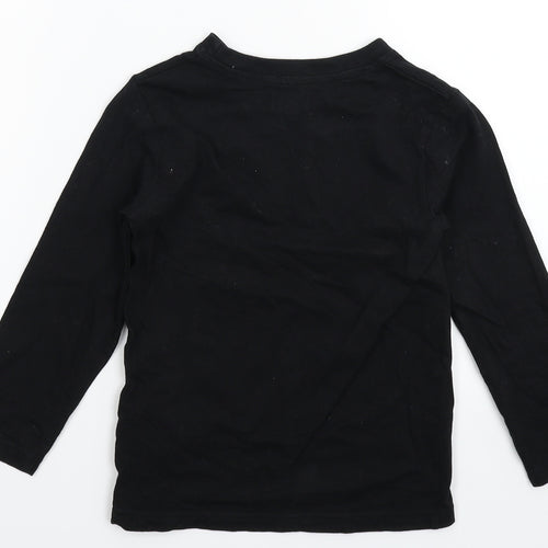 Studio Boys Black   Basic T-Shirt Size 6-7 Years