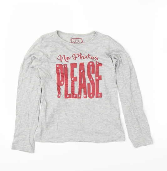 Front view of Pep&Co girls’ grey basic t-shirt, size 9-10, years