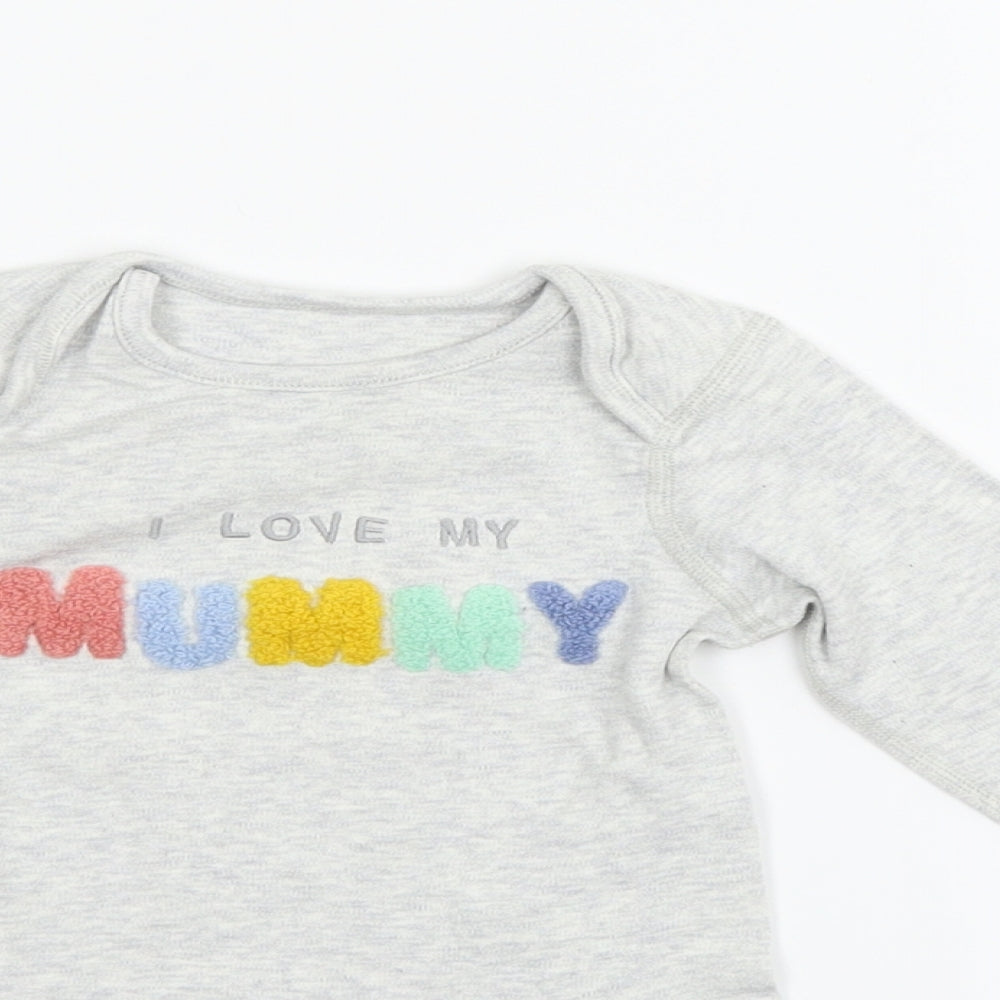 Marks and Spencer Girls Grey   Babygrow One-Piece Size 9-12 Months  - i love my mummy