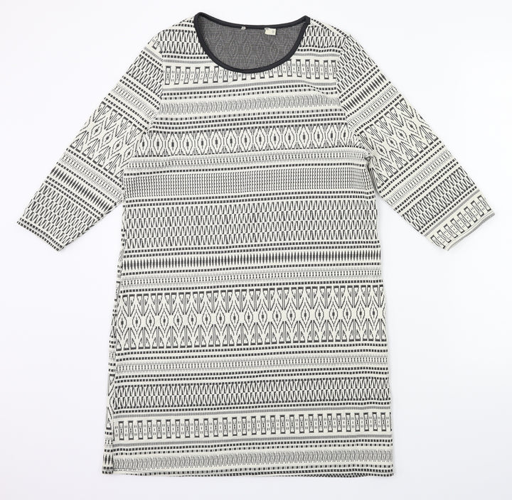 Preworn Womens White Geometric Shift Size 12