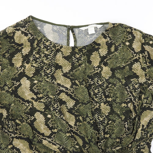 H&M Womens Green Animal Print  Basic T-Shirt Size 8