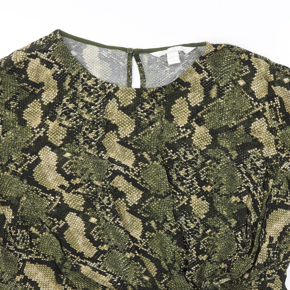 H&M Womens Green Animal Print  Basic T-Shirt Size 8