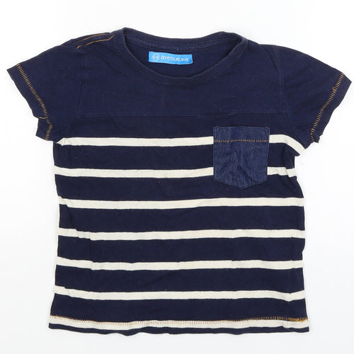 Avenue Kids Boys Blue Striped  Basic T-Shirt Size 5-6 Years