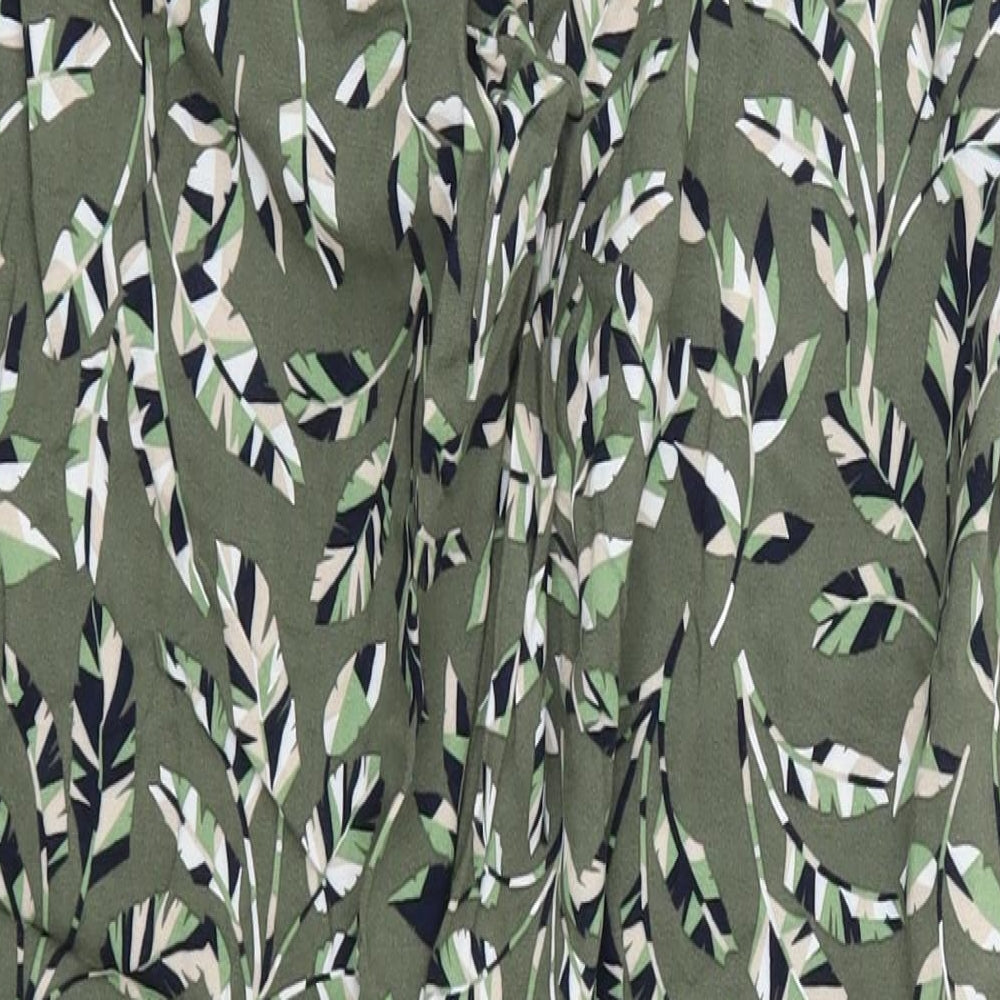 Maine Womens Green Floral  Trousers  Size 16 L27 in