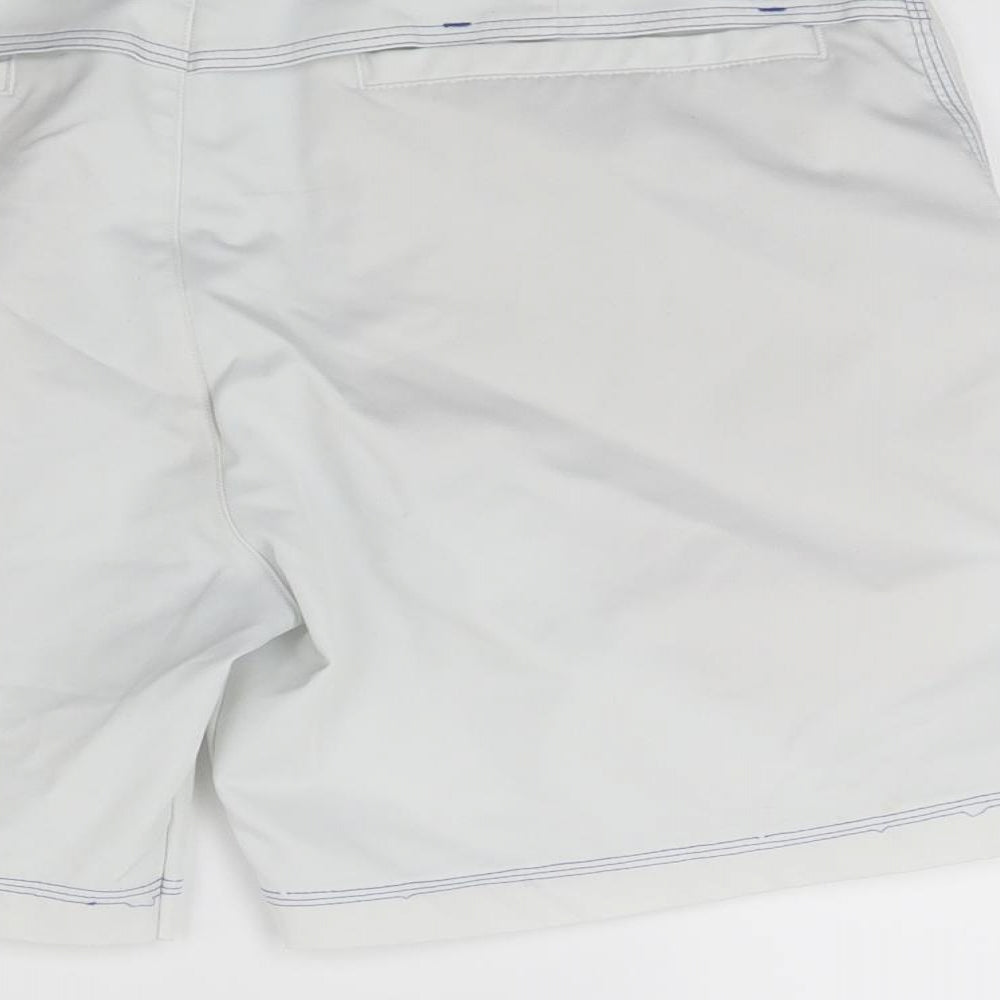 adidas Mens White   Bermuda Shorts Size 30 in