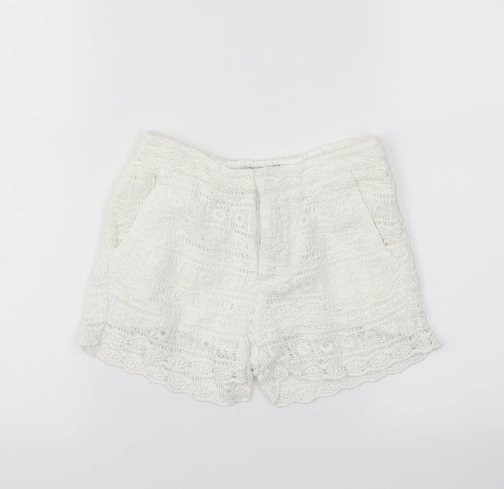 M&S Girls White   Compression Shorts Size 5-6 Years